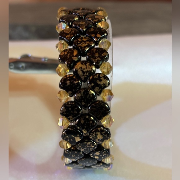 Hand crafted mermaid bracelet black gold gingko beads & bicones 7-71/2 inches - Picture 5 of 7